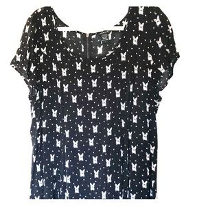 Torrid rabbit print zip back top Size 1